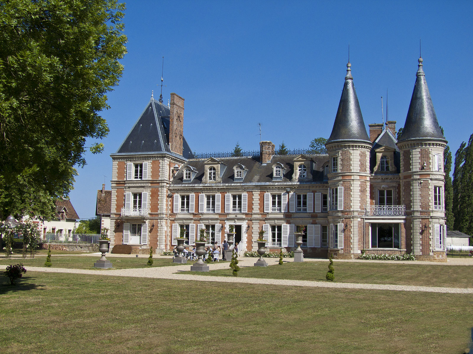 Chateau de la Plumasserie, Fontenay Tresigny
